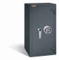 Preview: Geschlossener graphitgrauer  Wertschutzschrank mit massivem Korpus und geschlossener Tür. Die Tür verfügt über Elektronisches Schloss. Tresor steht vor einem weißen Hintergrund.