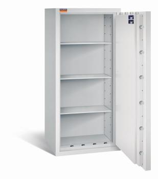 Geöffneter lichtgrauer Wertschutzschrank mit massivem Korpus und offener Tür. Im inneren befinden sich drei höhenverstellbare Fachböden. Der Tresor steht vor einem weißen Hintergrund.