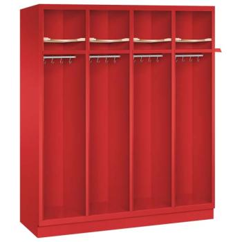 Ein feuerroter Feuerwehrschrank mit vier Abteilen. Der Spind verfügt über Helmböden, Kleiderstangen mit Kleiderhaken sowie Ablageböden. Das Produkt steht vor einem weißen Hintergrund.