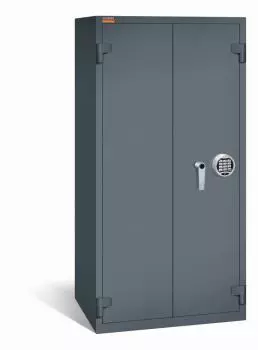 Ein graphitgrauer Aktenlagerschrank mit Elektronischem Schloss und zwei geschlossenen Türen. Der Tresor steht vor einem weißen Hintergrund.
