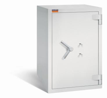 Ein lichtgrauer Wertschutzschrank mit zwei Doppelbart-Sicherheitsschlössern. Die Tür ist geschlossen. Das Produkt befindet sich vor einem weißen Hintergrund.