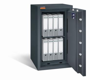 Ein graphitgrauer Wertschutzschrank mit einer geöffneten Tür. Im Innenraum befinden sich zwei Reihen graue Aktenordner. Das Produkt steht vor einem weißen Hintergrund.