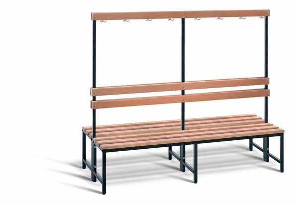 Garderobenbank doppelseitig in der Farbe Graphitschwarz mit Rückenlehne, ohne Schuhrost. Die Garderobenbank steht vor einem weißen Hintergrund.