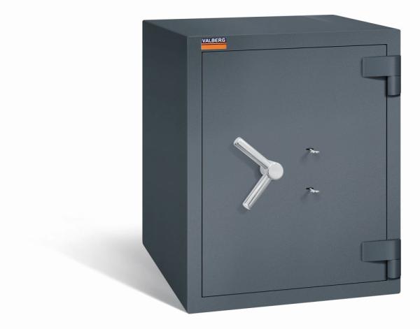 Ein graphitgrauer Wertschutzschrank mit zwei Doppelbart-Sicherheitsschlössern. Die Tür ist geschlossen. Das Produkt befindet sich vor einem weißen Hintergrund.
