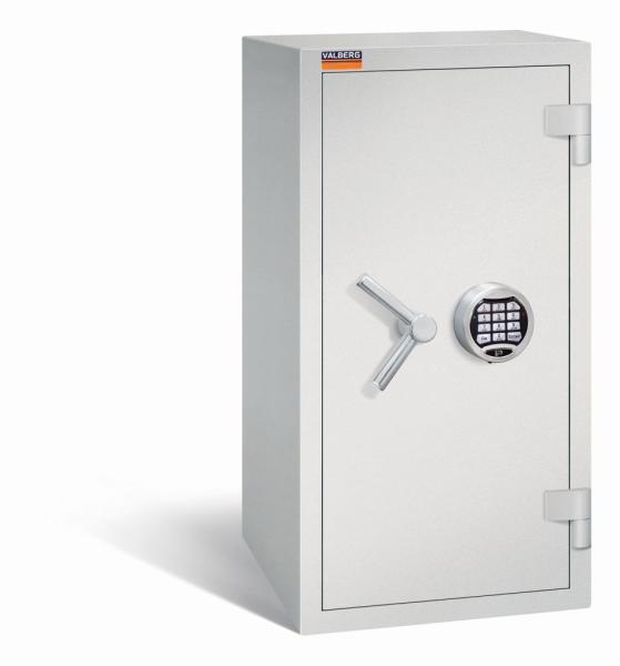 Ein lichtgrauer Wertschutzschrank mit einem Elektronischen Schloss. Die Tür ist geschlossen. Das Produkt befindet sich vor einem weißen Hintergrund.